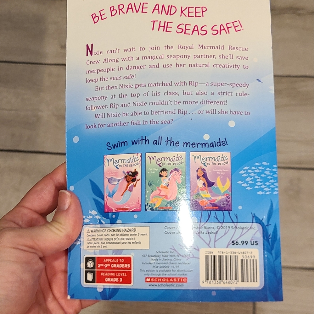 🍁Mermaids to the Rescue book🧋 - Picture 2 of 2